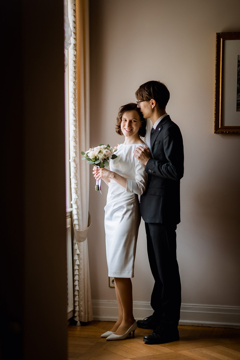 Свадебная фотосессия в ЗАГСе. Свадебный фотограф в Санкт-Петербурге Антон Владимиров