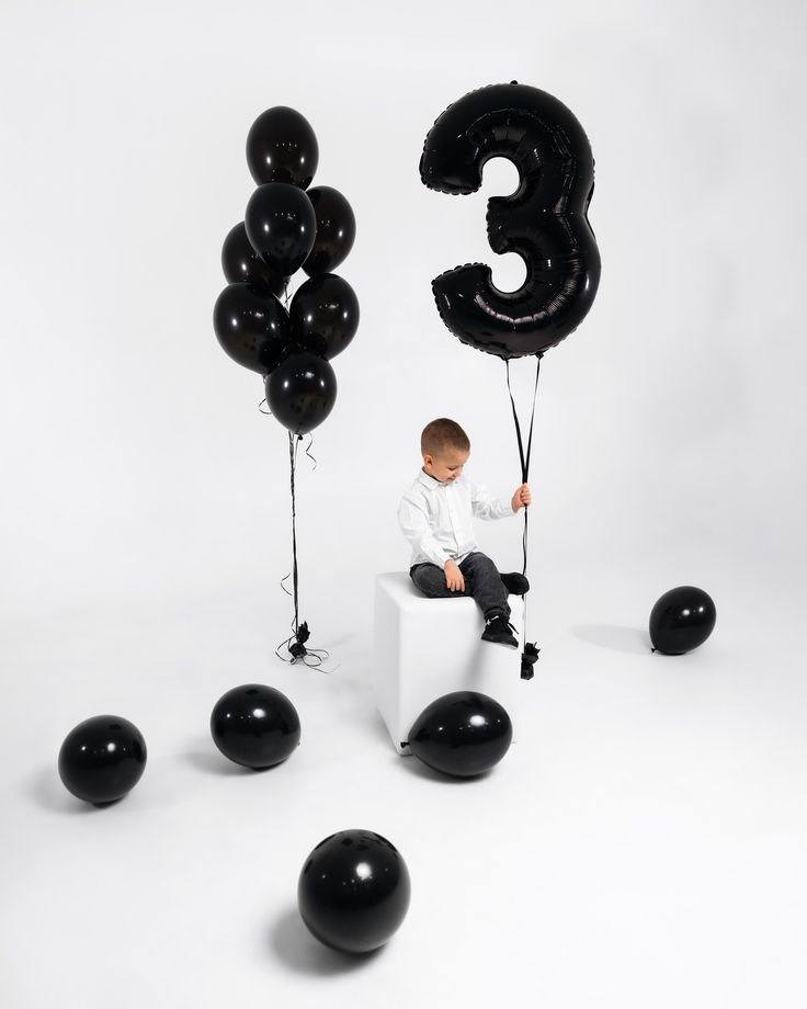 Детская фотосъемка с собачками из воздушных шариков