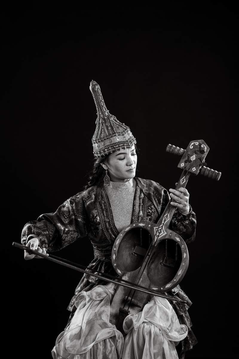 Женский портрет. BWstudio — фотостудия черно-белой фотографии Алматы. Фотограф Алматы. Фотостудия Алматы