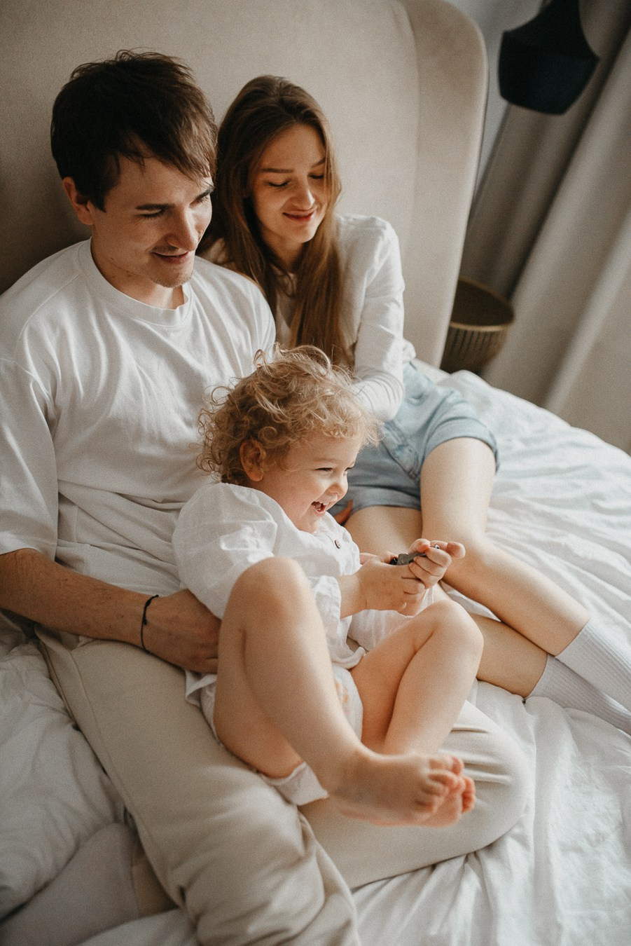 Костя, Яна, Кристина, Леон | дома