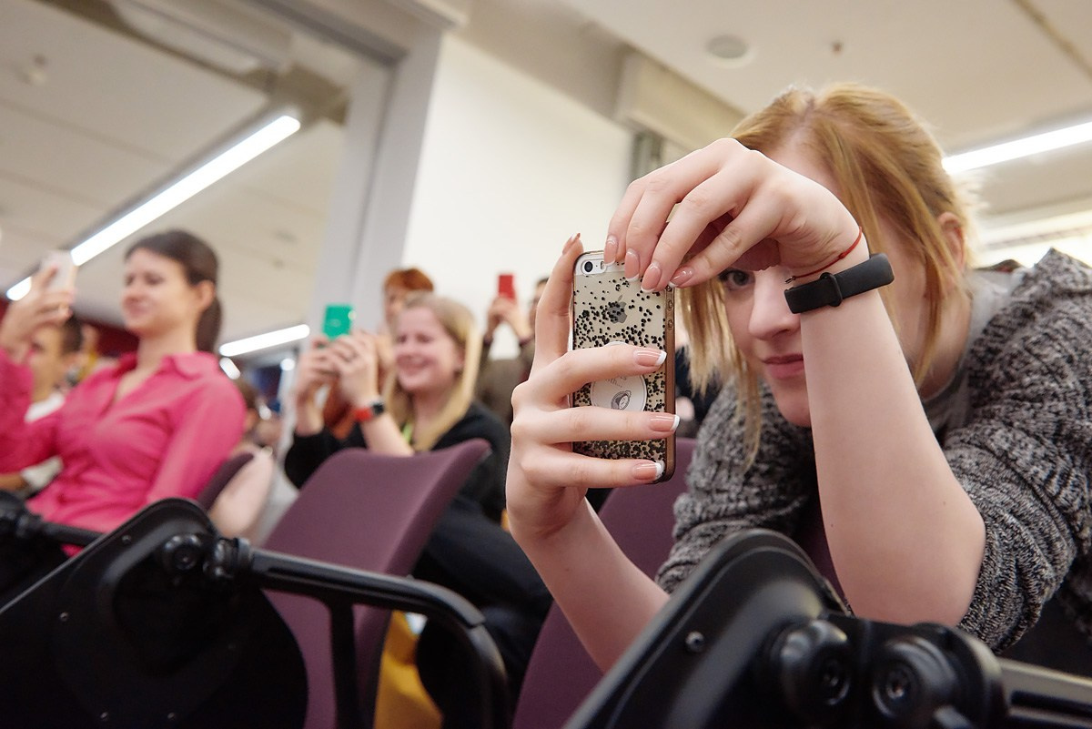 Нейромонах Феофан в Avito. Репортажный фотограф в Москве Вадим Францев