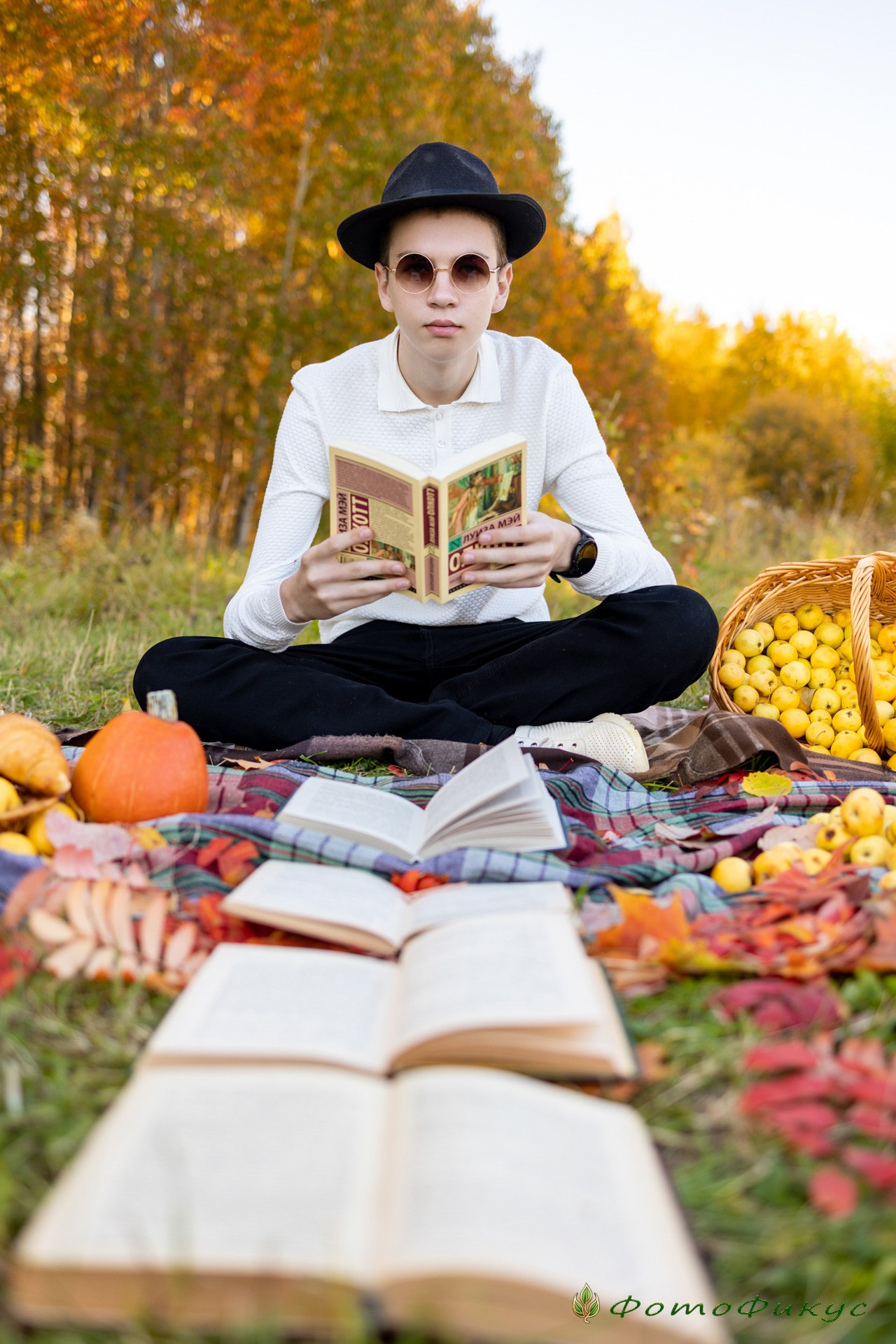 Старшеклассники. В школе, на улице. Фотографы Евгений и Екатерина. Фотофикус. Тюмень