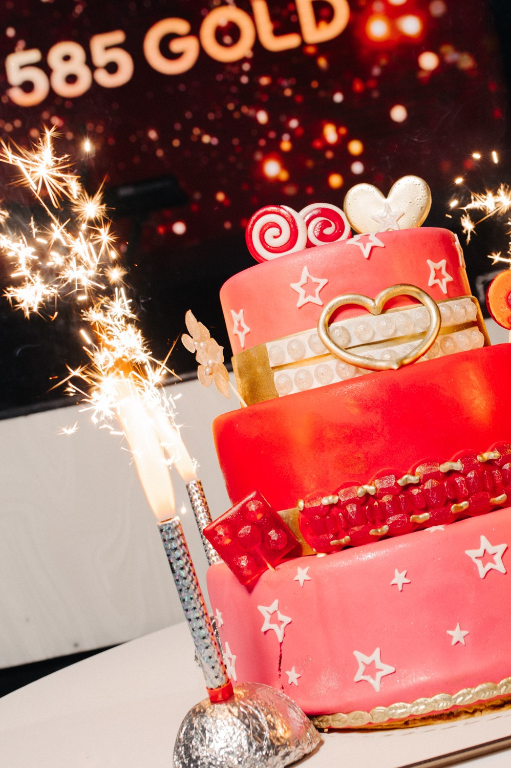 585 Gold. Night2Day Санкт-Петербург