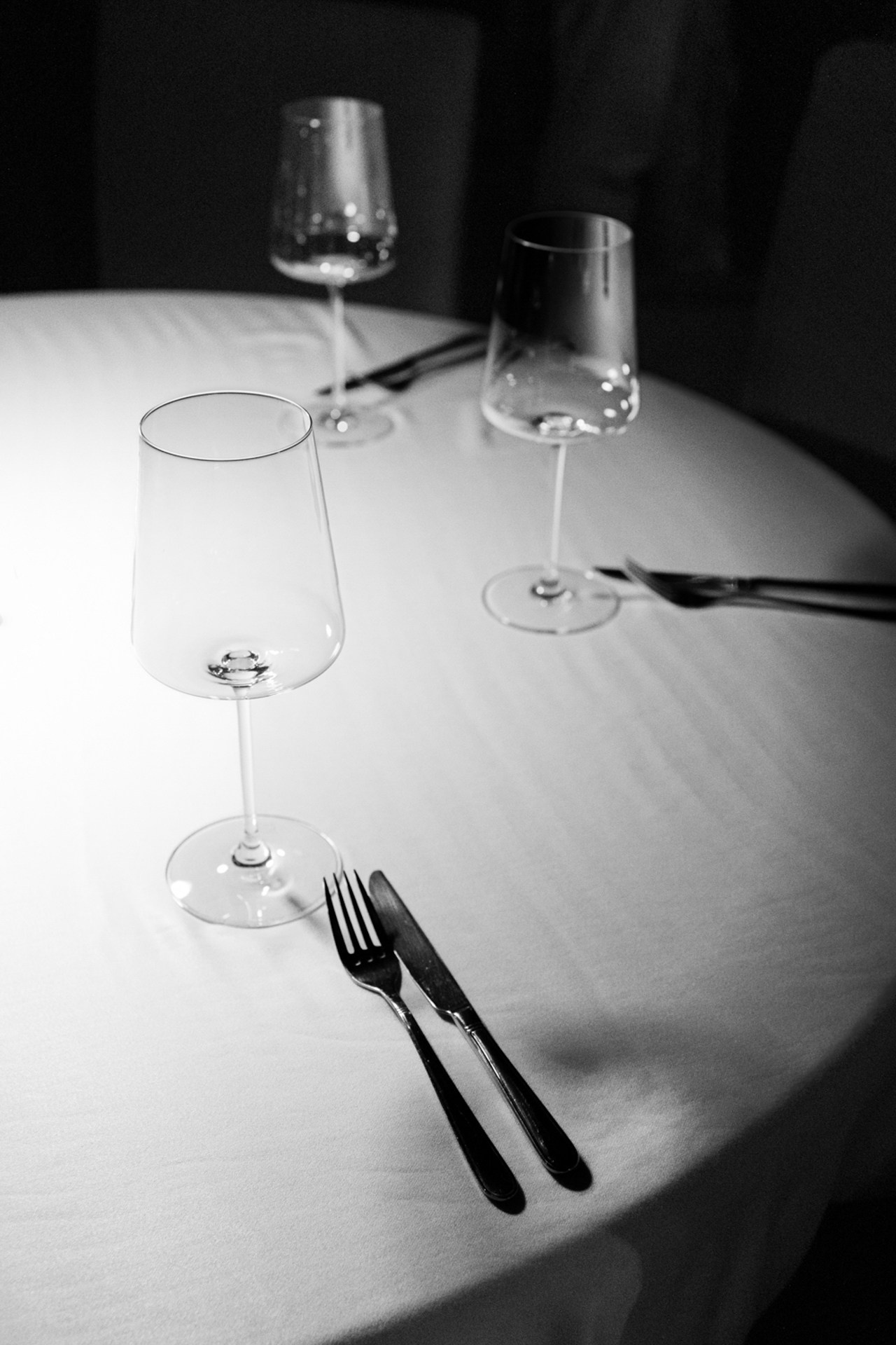 48 стульев. VICTORIA SHU