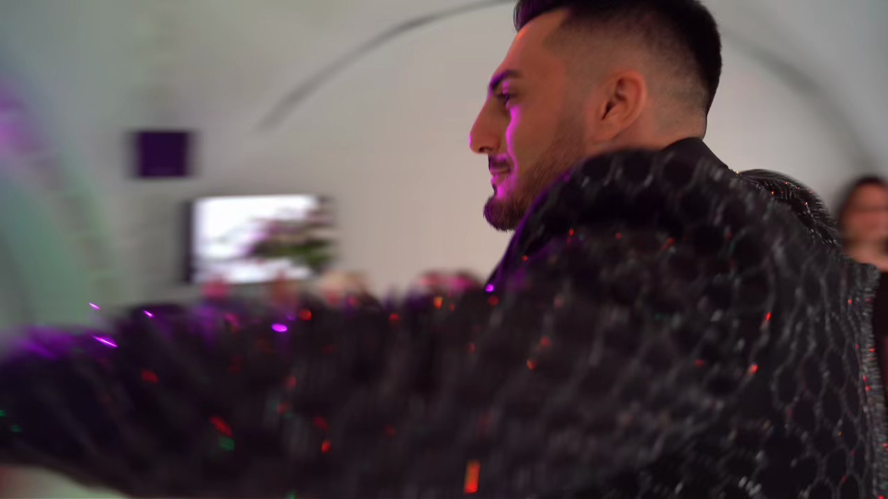 Давойс — Ваш Идеальный Ведущий для Праздников в Москве