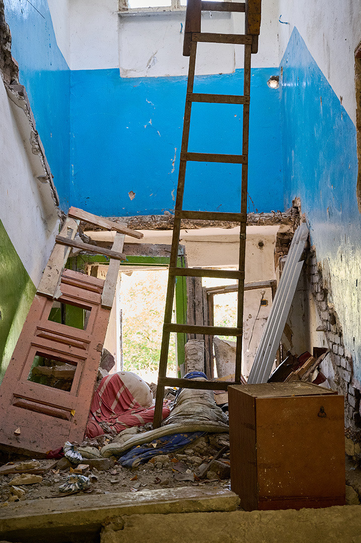 Разрушенный дом на Руднике в Сызрани. подъезд