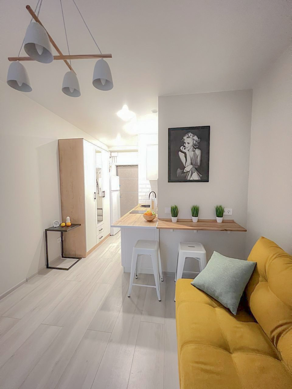 Уютная, стильная квартира-студия с балконом в новом современном жилом комплексе!. Квартиры посуточно, длительно в Сочи, LARA APART GROUP