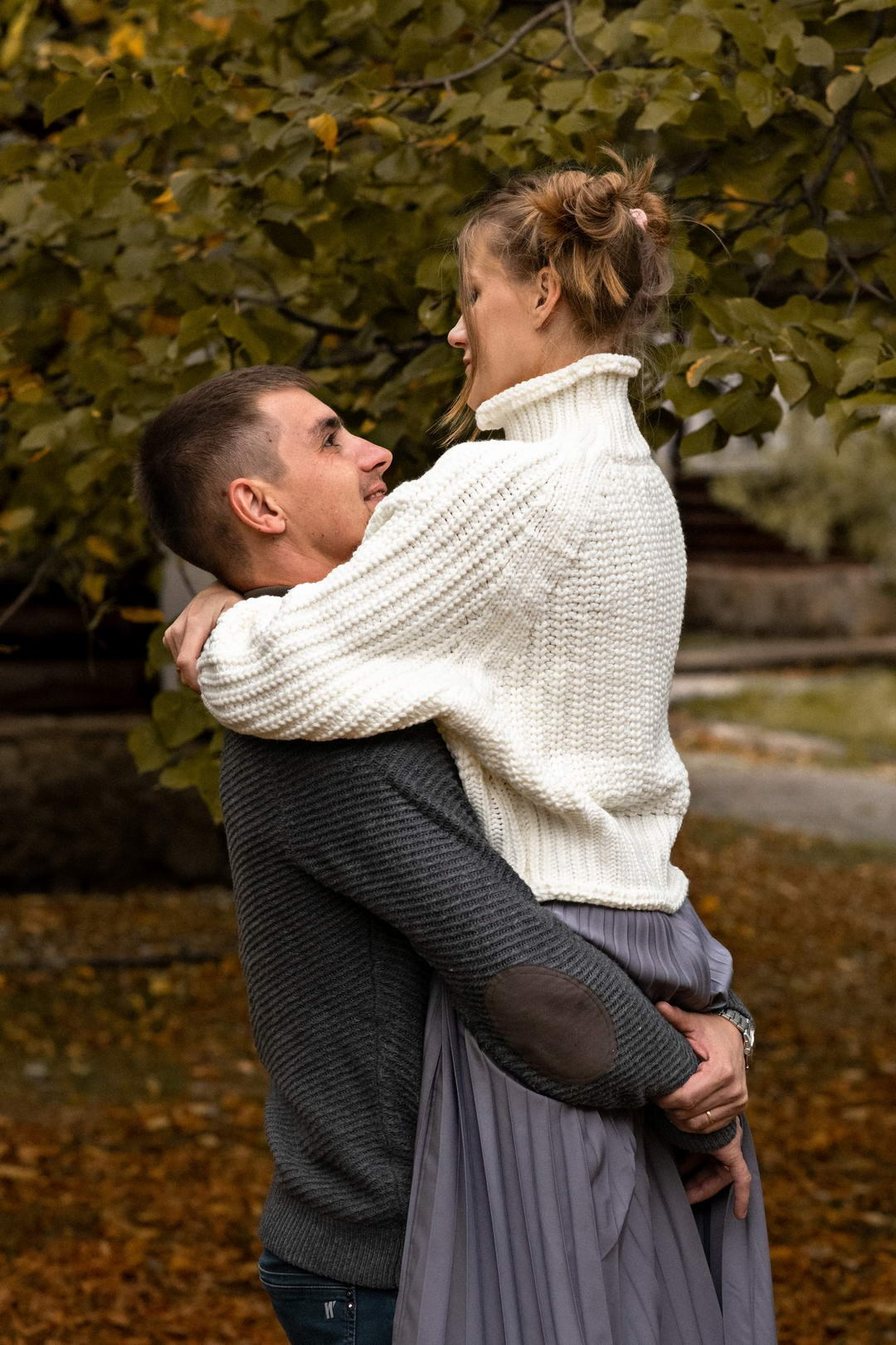 Семейная фотосессия в осеннем парке в Геленджике — фотограф Жанна Шестопалова