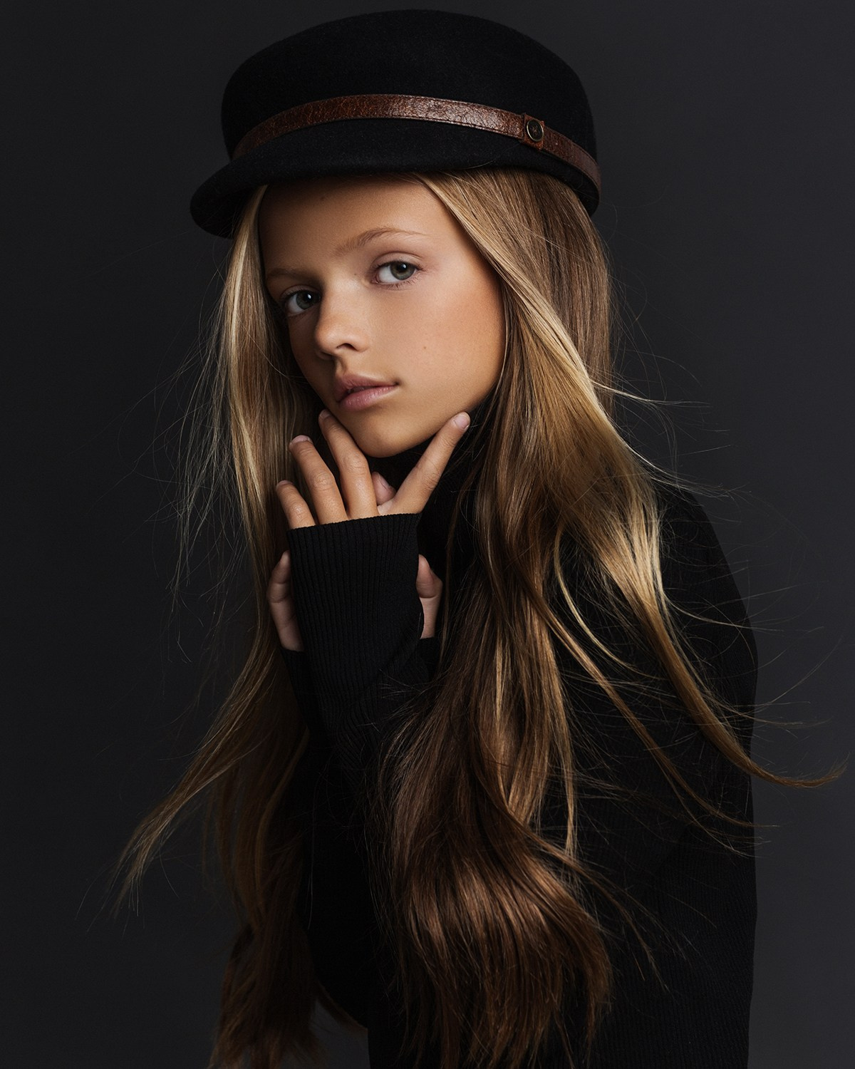 СЪЕМКИ В СТУДИИ. Oksanaseregina.wfolio.pro