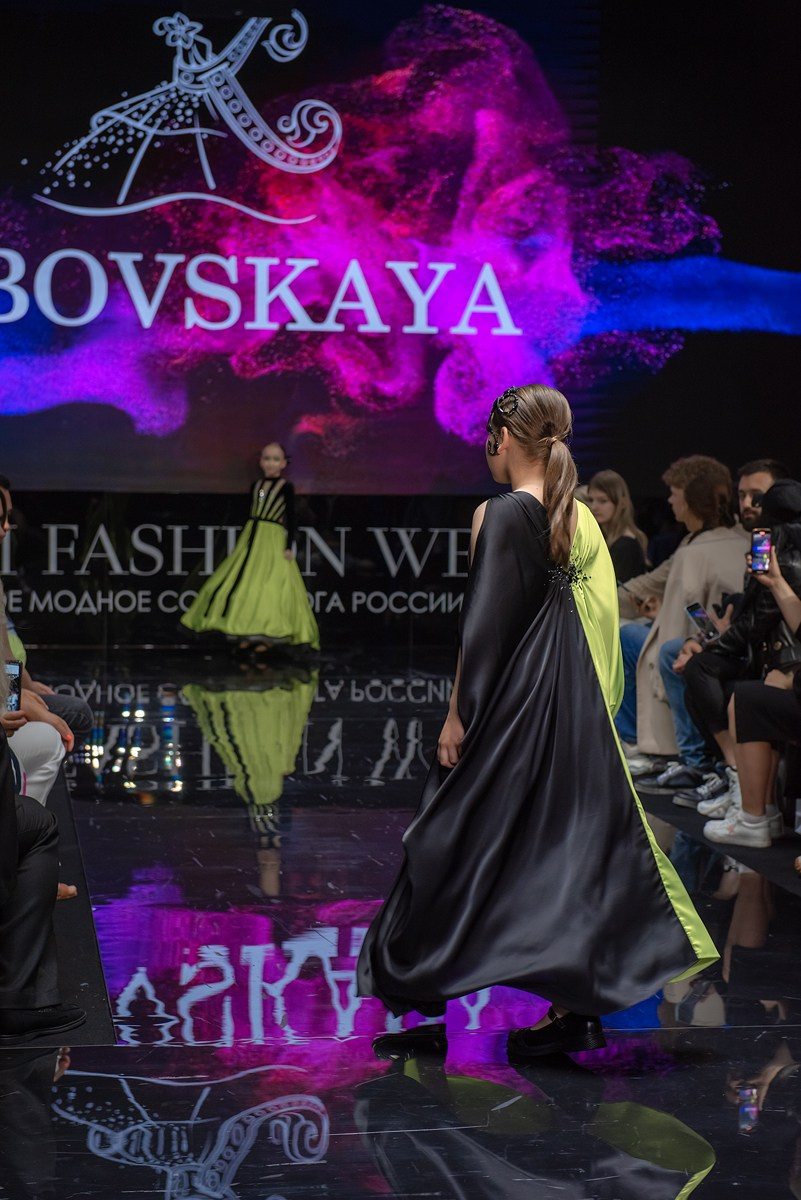 SochiFashionWeek2024 дизайнер Кибовская. Семейный и коммерческий фотограф в Сочи Александр Бодунов