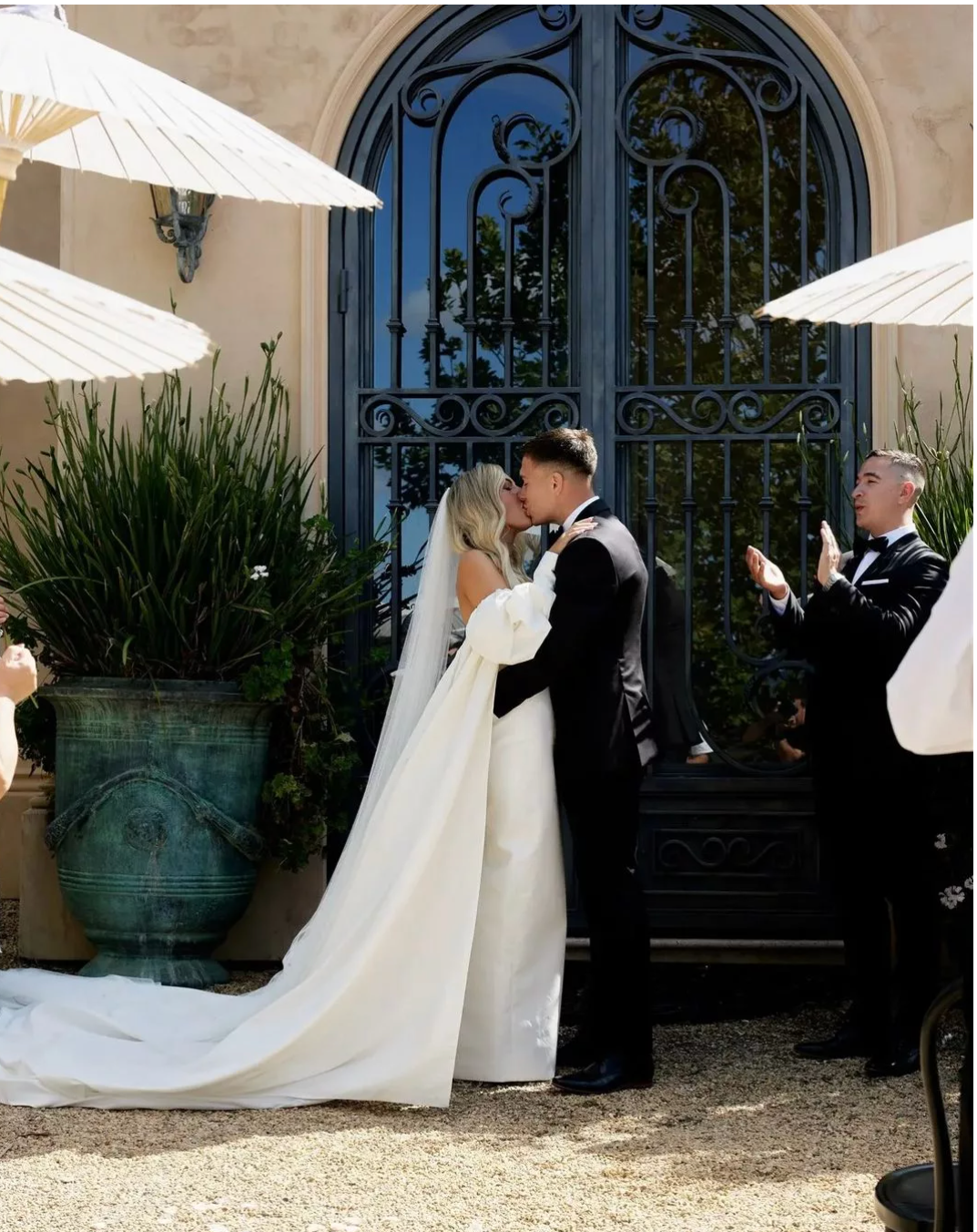 Образы основного платья ВДОХНОВЕНИЕ 2024. Свадебный и репортажный фотограф Элина Козырьянова