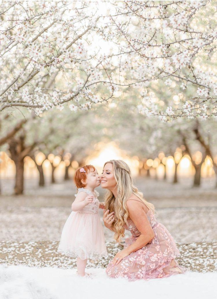 Как подобрать образы на съемку в цветении. Семейный фотограф в Екатеринбурге и Красноуфимске Евгения Лягаева