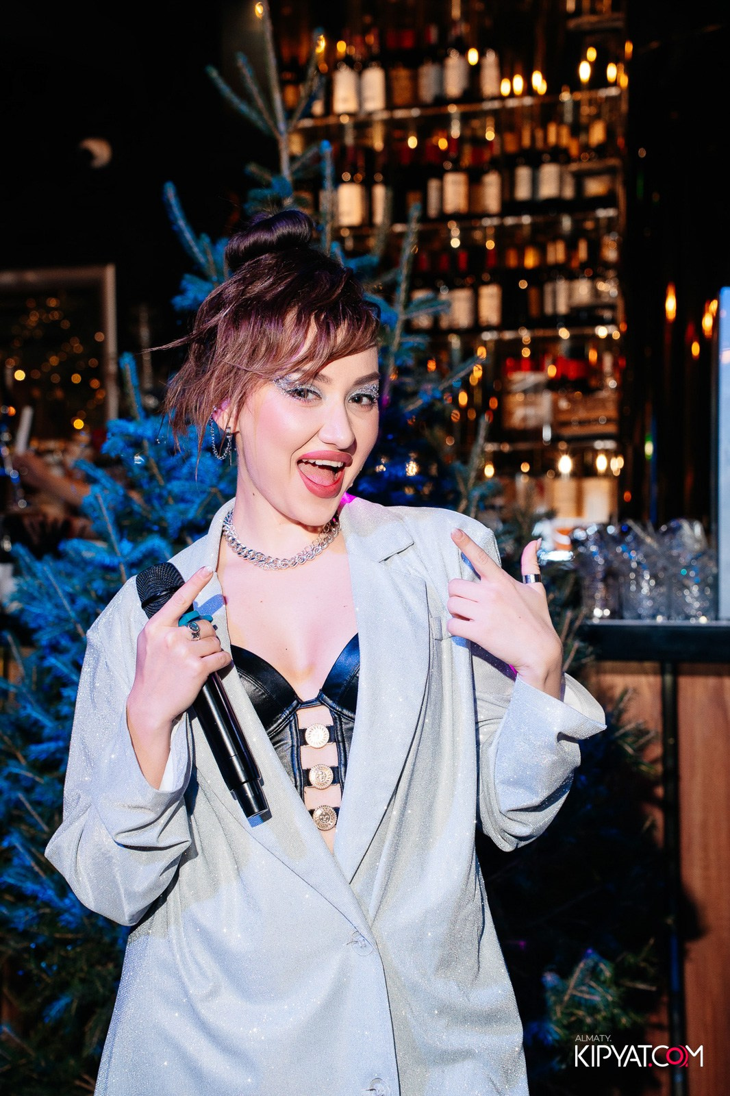 MOOD KARAOKE & TERRACE. КИПЯТКОМ АЛМАТЫ!