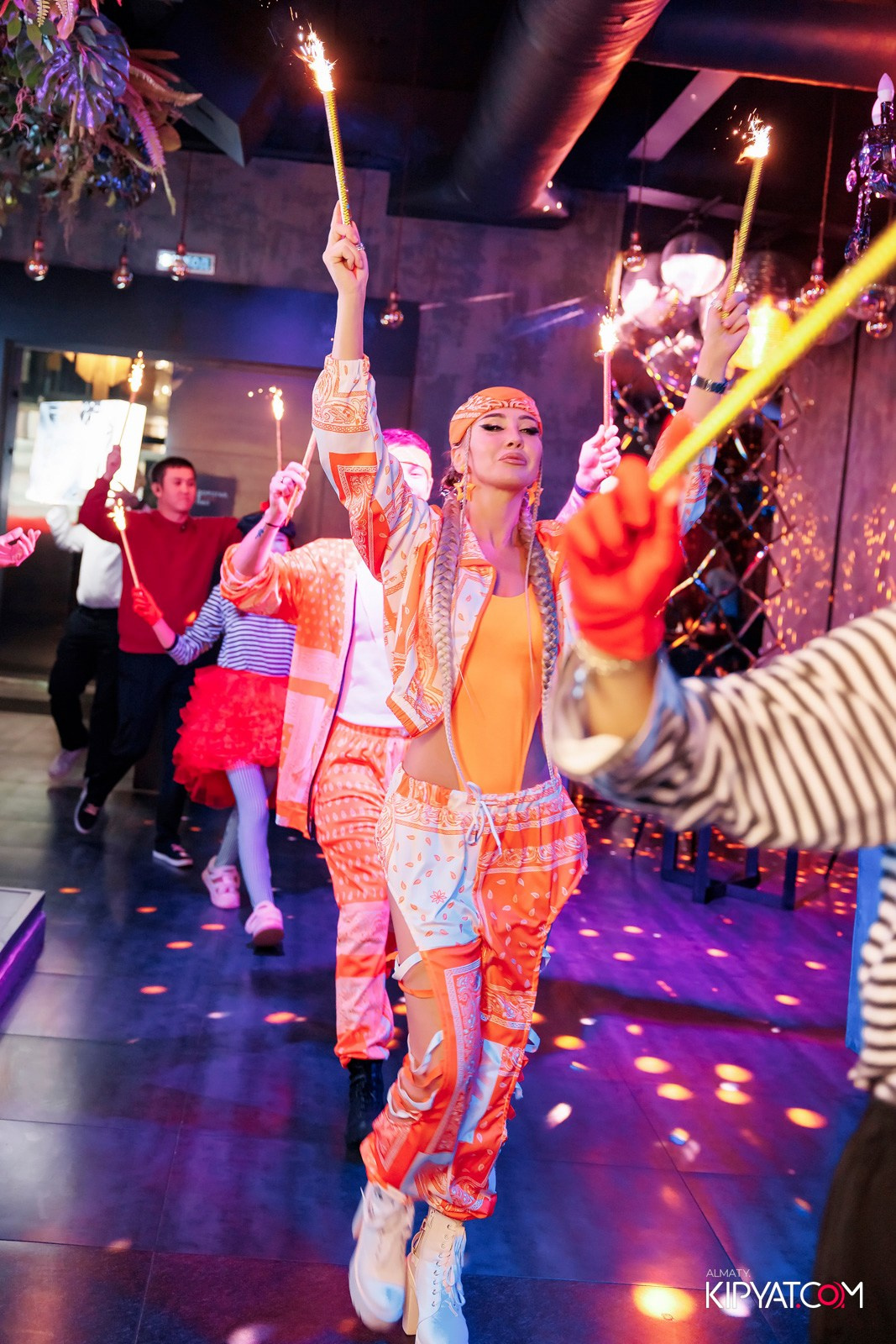 ДОРОГАЯ, Я НЕ ПИЛ. КИПЯТКОМ АЛМАТЫ!