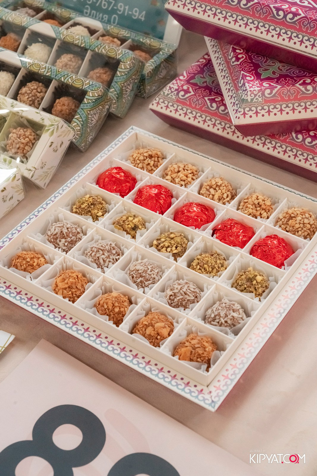 ETHNO POP-UP STORE, SABANTOI B SADU ARENA. КИПЯТКОМ АЛМАТЫ!