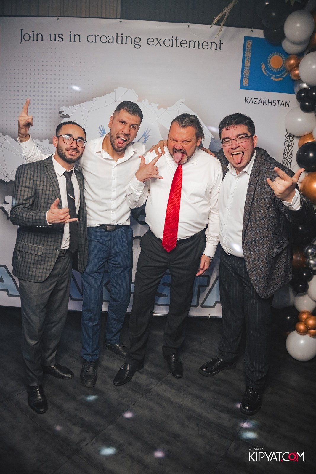 ДОРОГАЯ, Я НЕ ПИЛ. КИПЯТКОМ АЛМАТЫ!