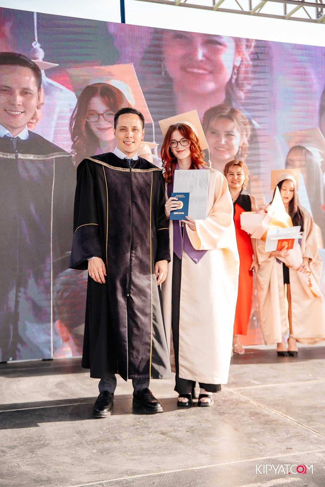 ВРУЧЕНИЕ ДИПЛОМОВ — НАРХОЗ КОЛЛЕДЖ. Part 3. КИПЯТКОМ АЛМАТЫ!