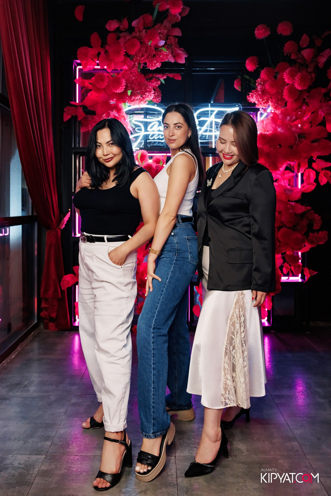 ЗАЯ, НА БИС. КИПЯТКОМ АЛМАТЫ!