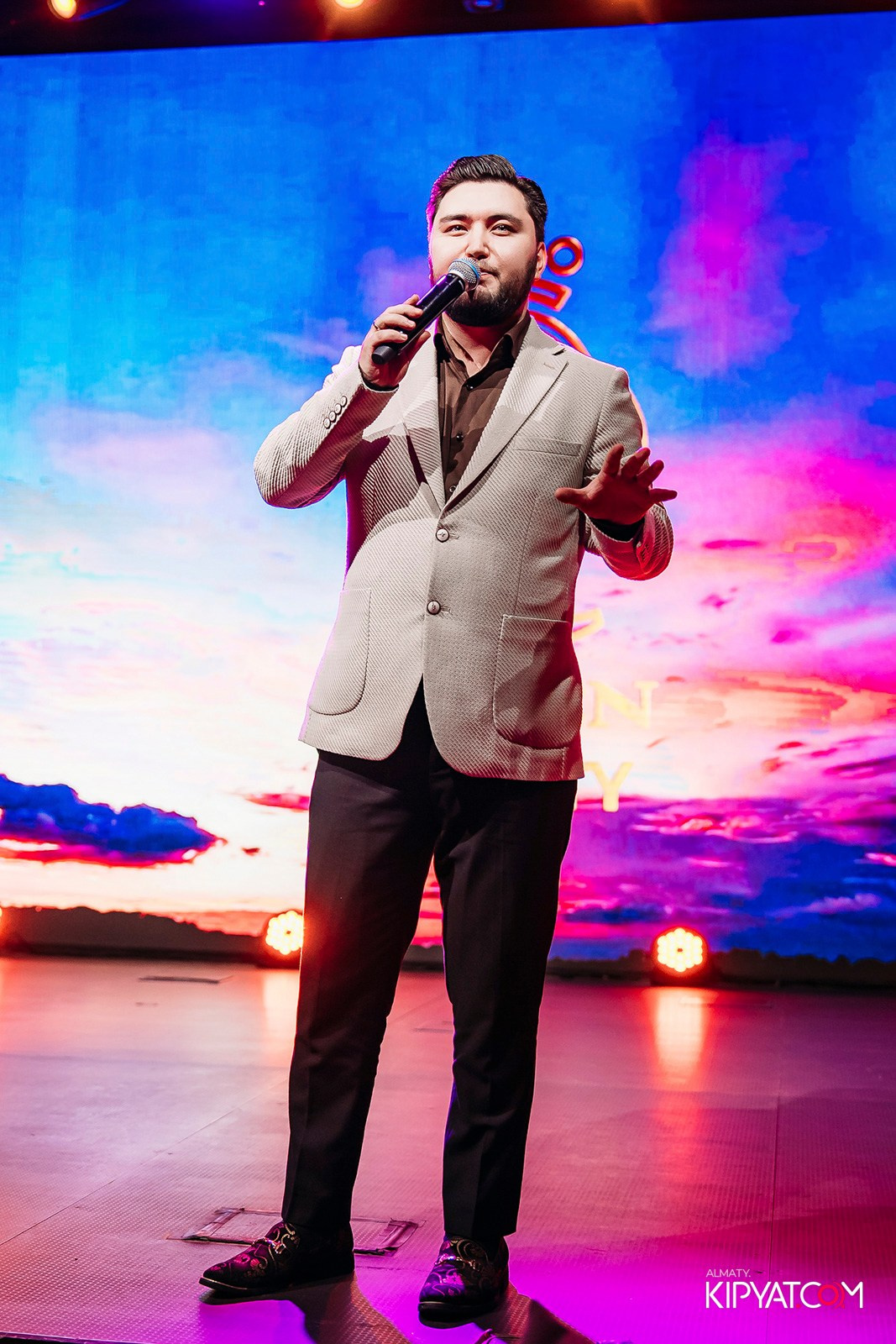 QUEEN. КИПЯТКОМ АЛМАТЫ!