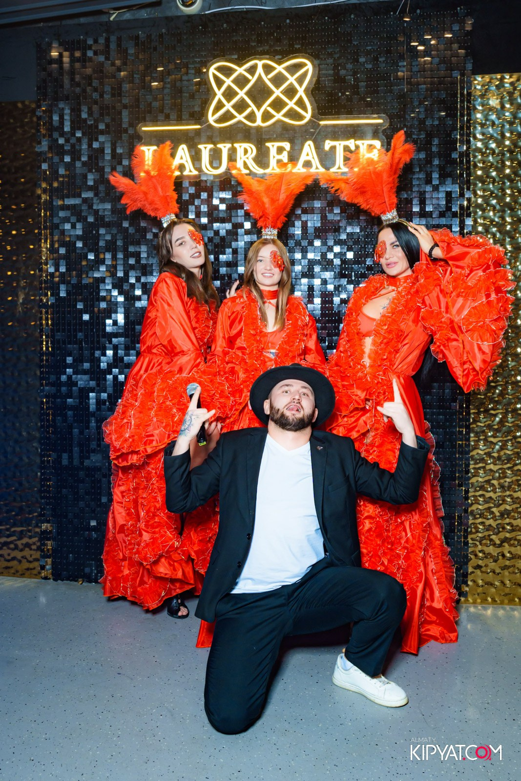 LAUREATE KARAOKE HALL. КИПЯТКОМ АЛМАТЫ!