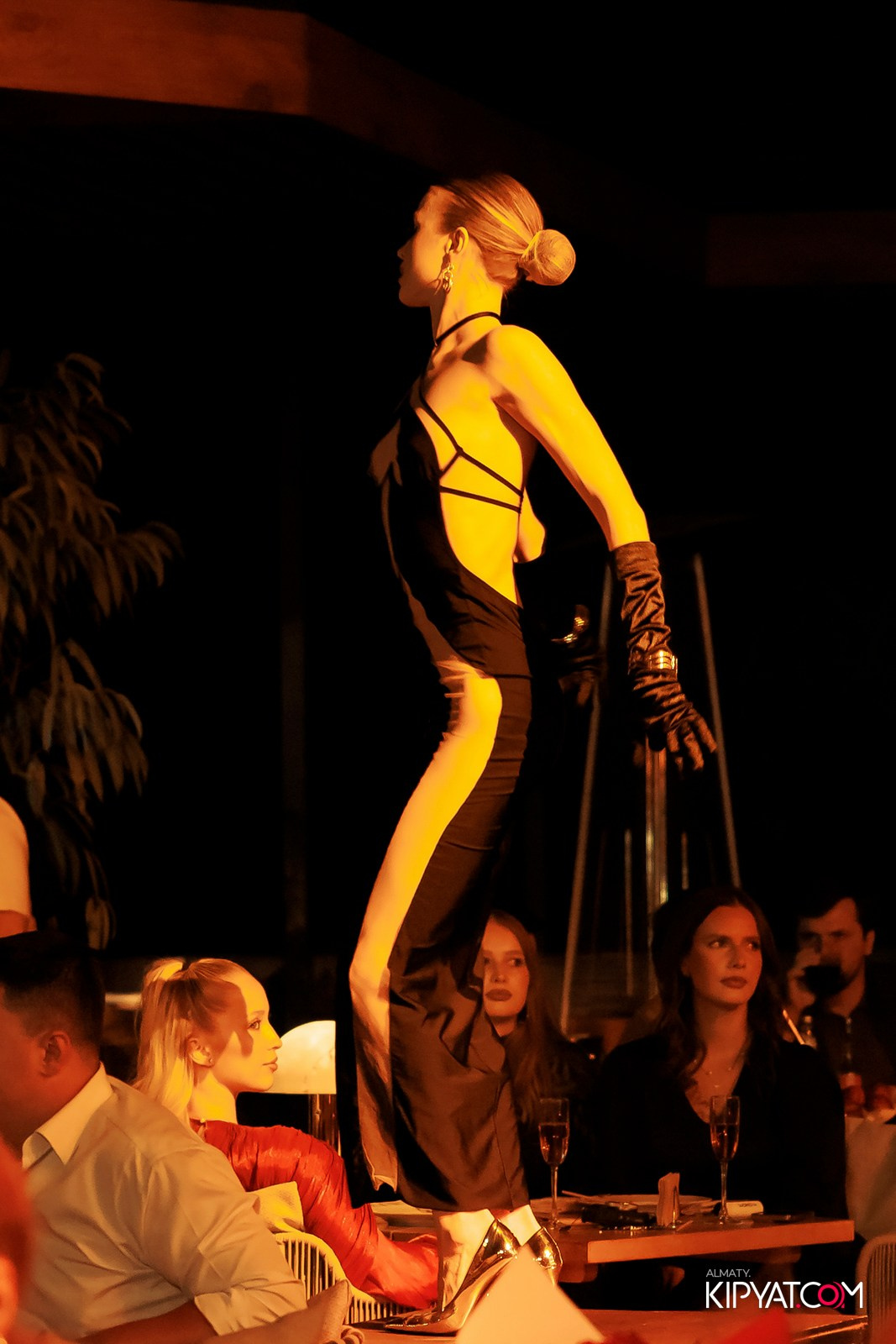 QUEEN. КИПЯТКОМ АЛМАТЫ!