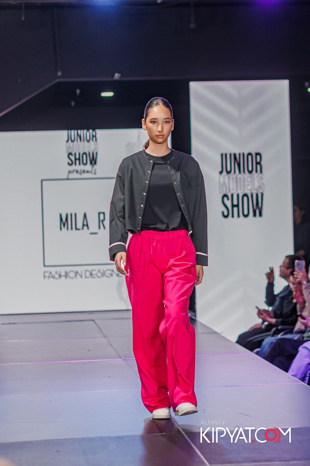 JUNIOR MODELS SHOW В РАМКАХ БЛАГОТВОРИТЕЛЬНОГО ПРОЕКТА МОДА ЗА СЧАСТЬЕ ДЕТЕЙ. КИПЯТКОМ АЛМАТЫ!