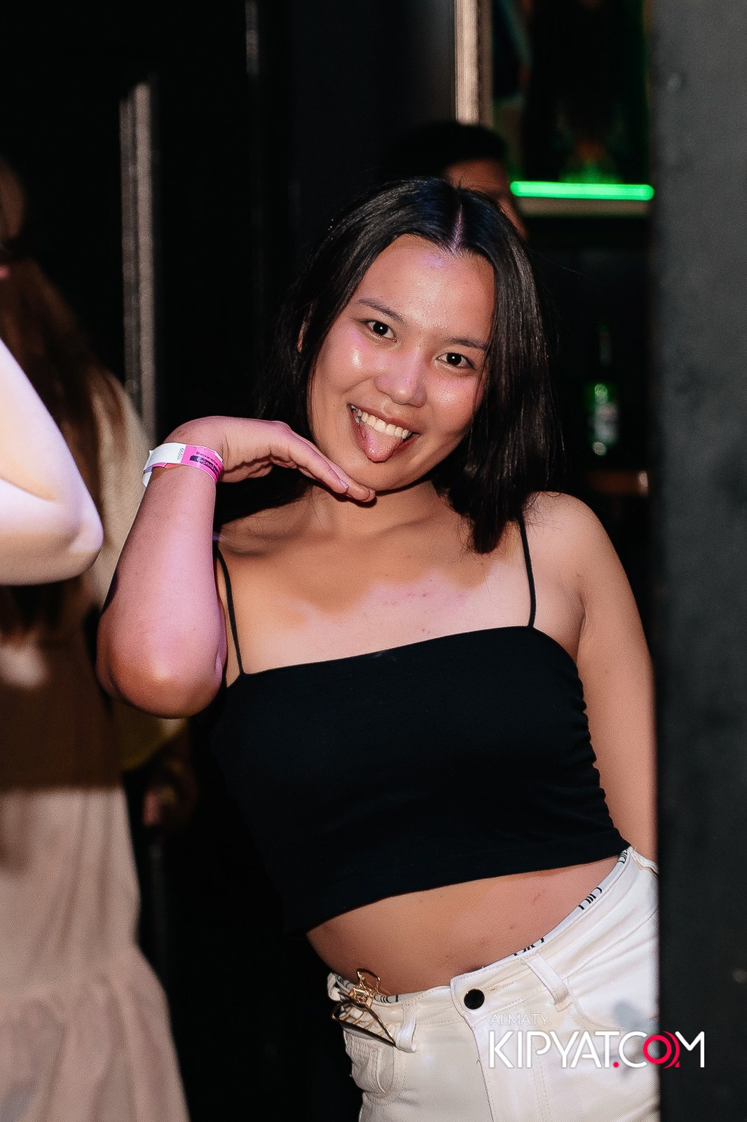 UYAT EMES BAR. КИПЯТКОМ АЛМАТЫ!