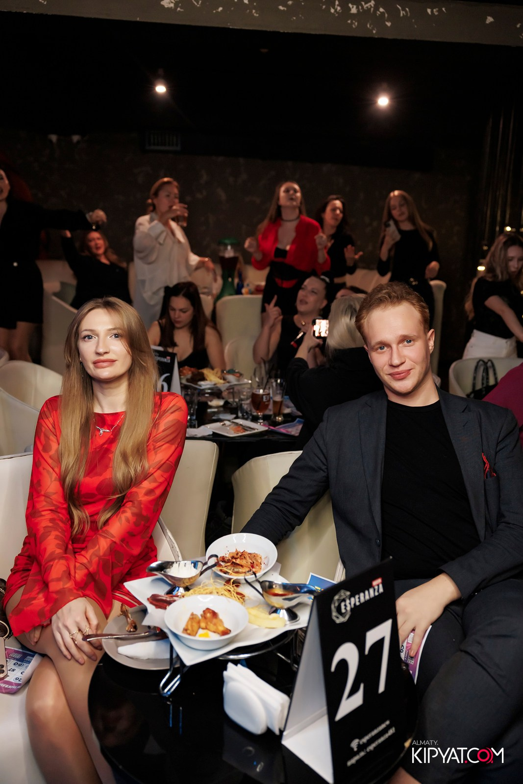 МУЗЫКАЛЬНОЕ ЛОТО В HIT RETRO. КИПЯТКОМ АЛМАТЫ! Фотосъемка мероприятий в Алматы