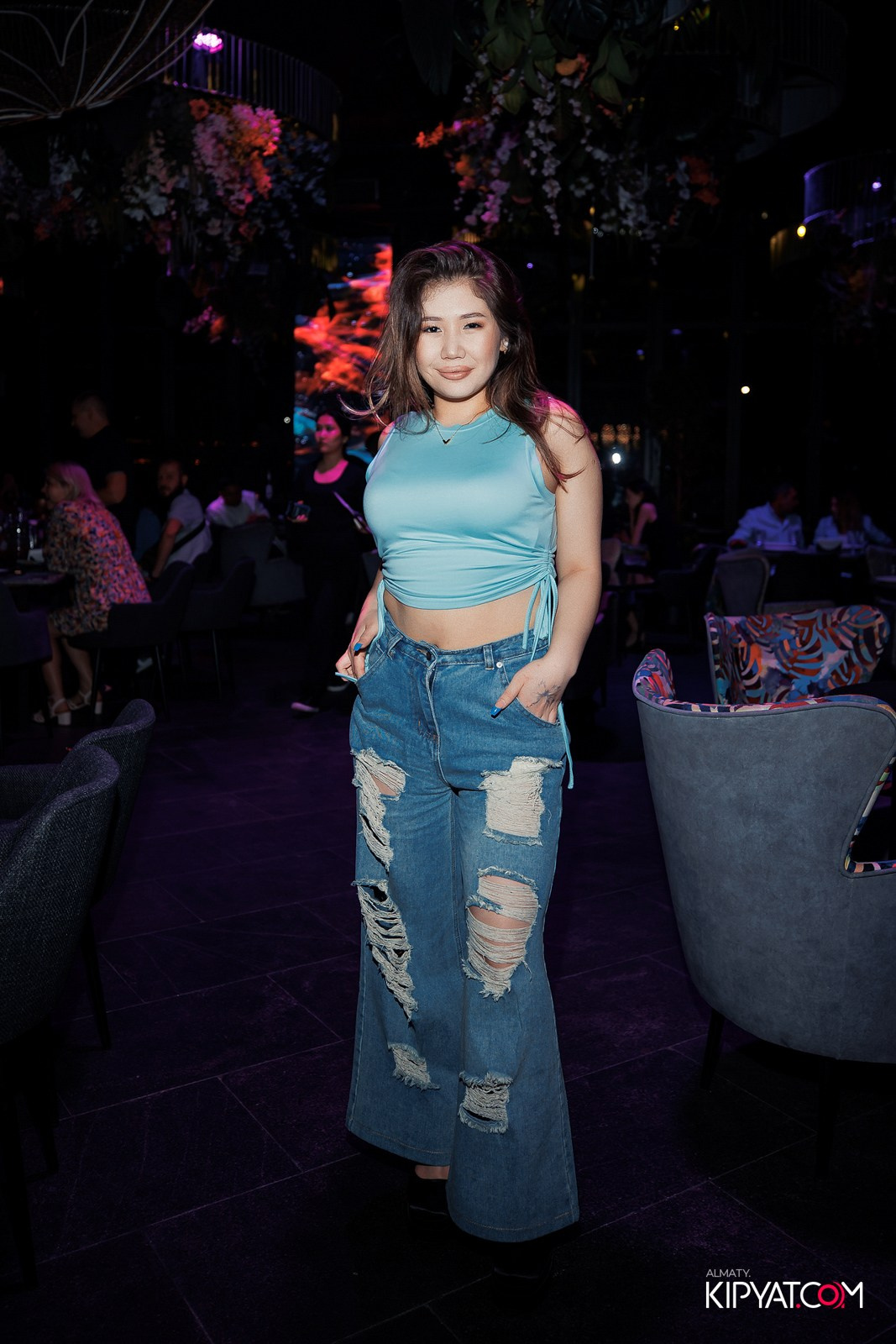 FRIENDS BAR & TERRACE. КИПЯТКОМ АЛМАТЫ!