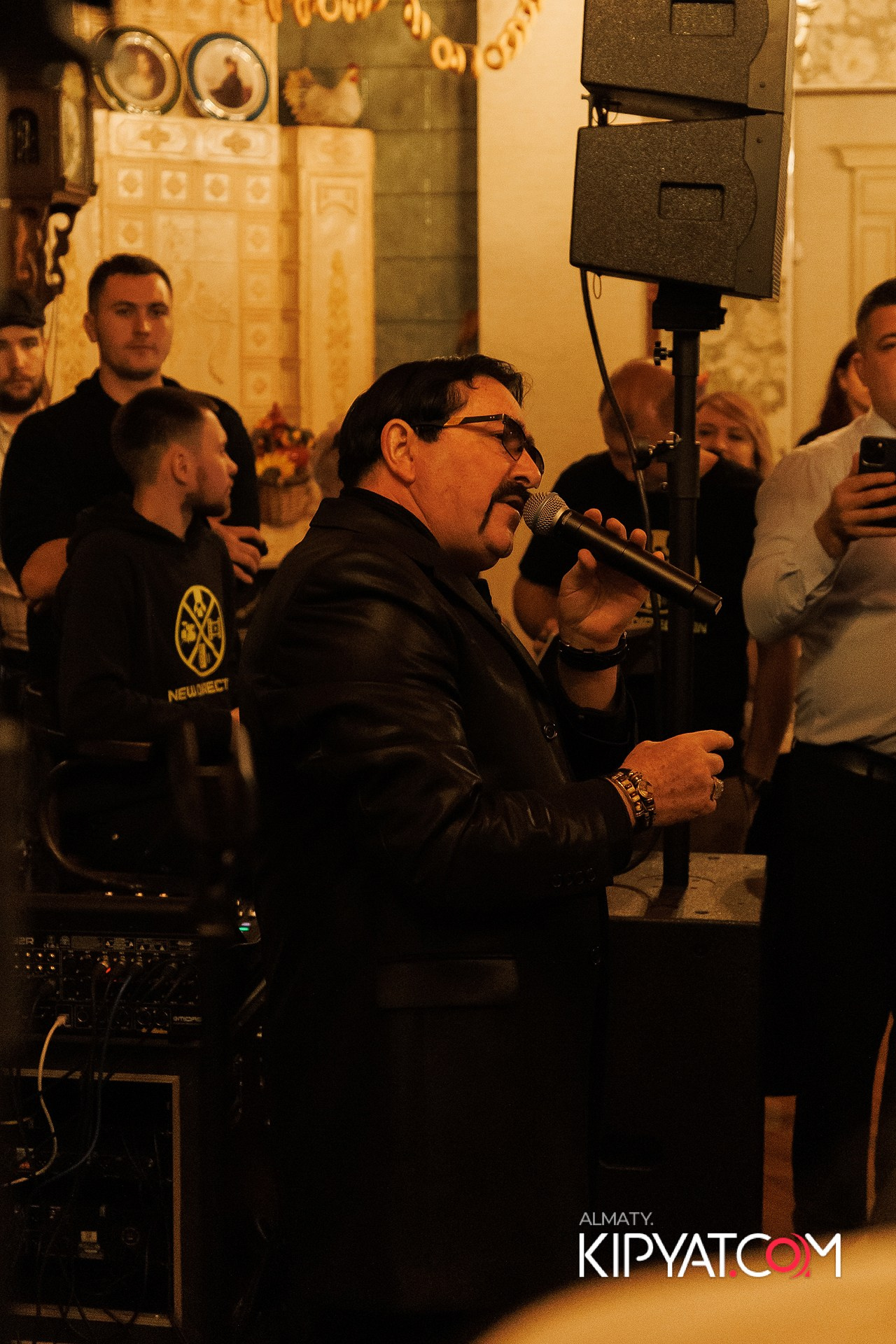 РЕСТОРАН «МАРЬИНА РОЩА». КИПЯТКОМ АЛМАТЫ!