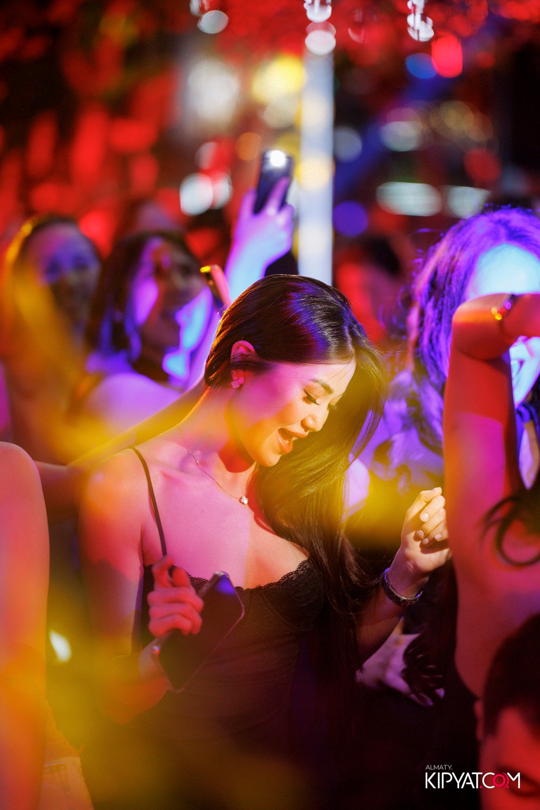 FRIENDS BAR & TERRACE. КИПЯТКОМ АЛМАТЫ! Фотосъемка мероприятий в Алматы