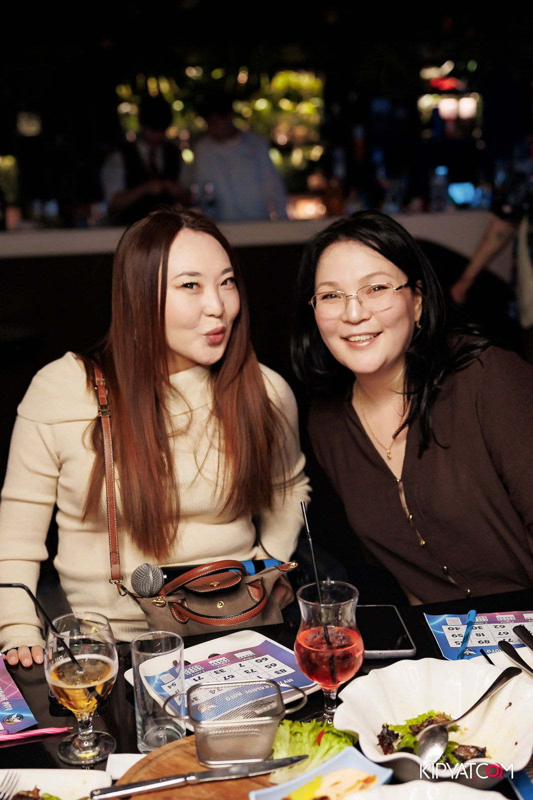 МУЗЫКАЛЬНОЕ ЛОТО В HIT RETRO. КИПЯТКОМ АЛМАТЫ! Фотосъемка мероприятий в Алматы