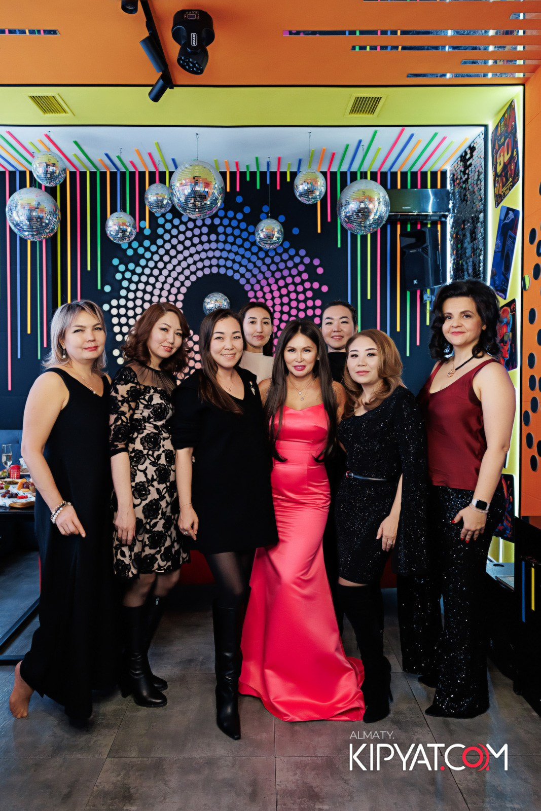 ЗАЯ, НА БИС. КИПЯТКОМ АЛМАТЫ!