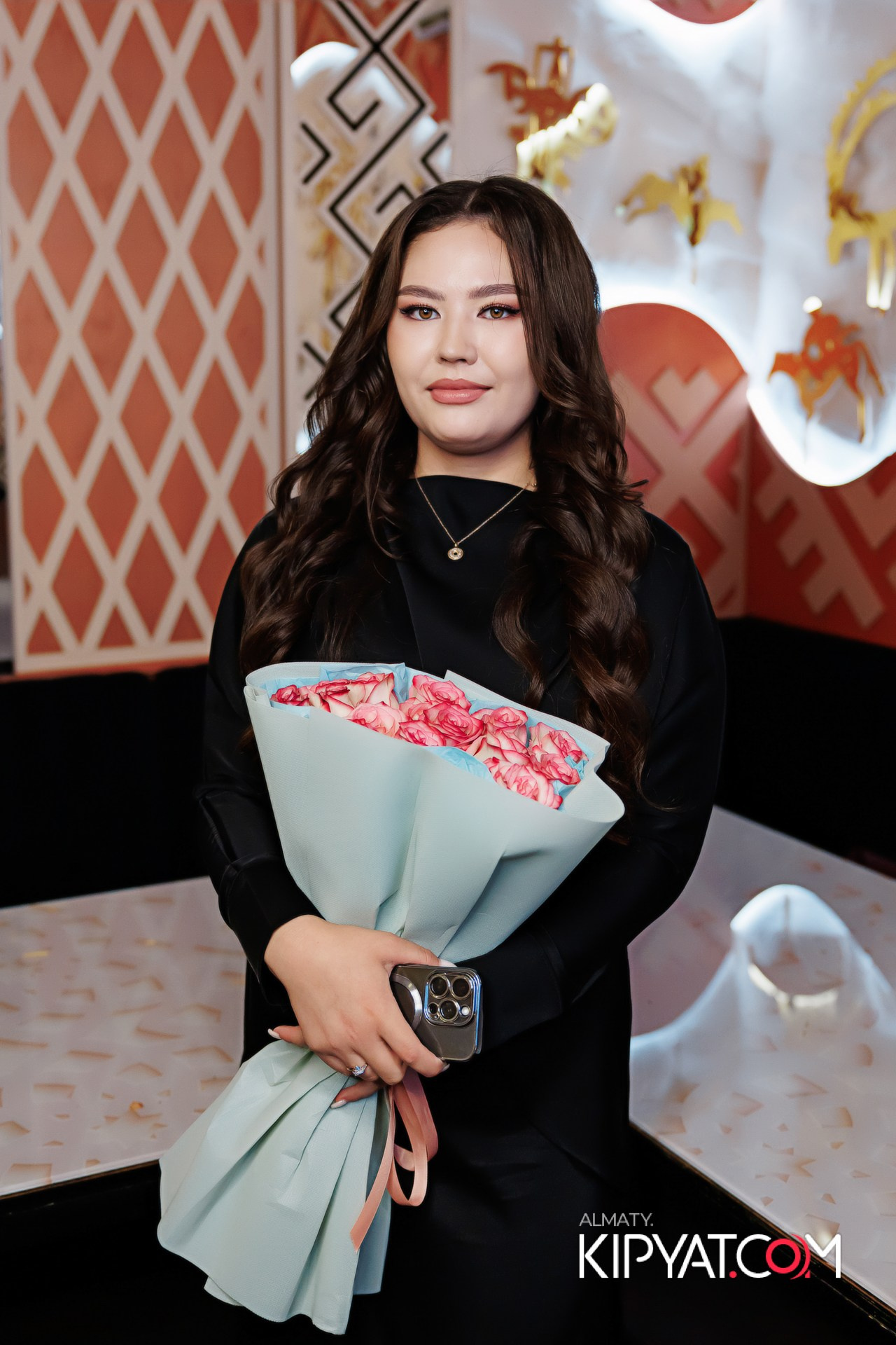 УХО И МЕДВЕДЬ НА ГАГАРИНА. КИПЯТКОМ АЛМАТЫ!