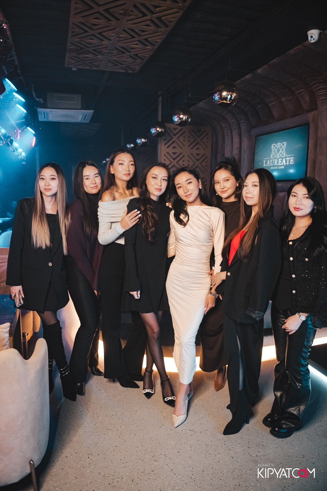 LAUREATE GRANDE CAFE. КИПЯТКОМ АЛМАТЫ!