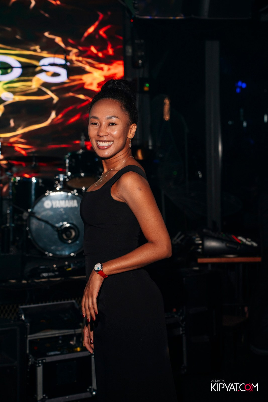 FRIENDS BAR & TERRACE. КИПЯТКОМ АЛМАТЫ!