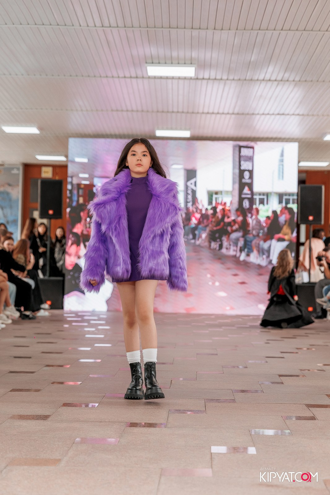JUNIOR FASHION SHOW. КИПЯТКОМ АЛМАТЫ!