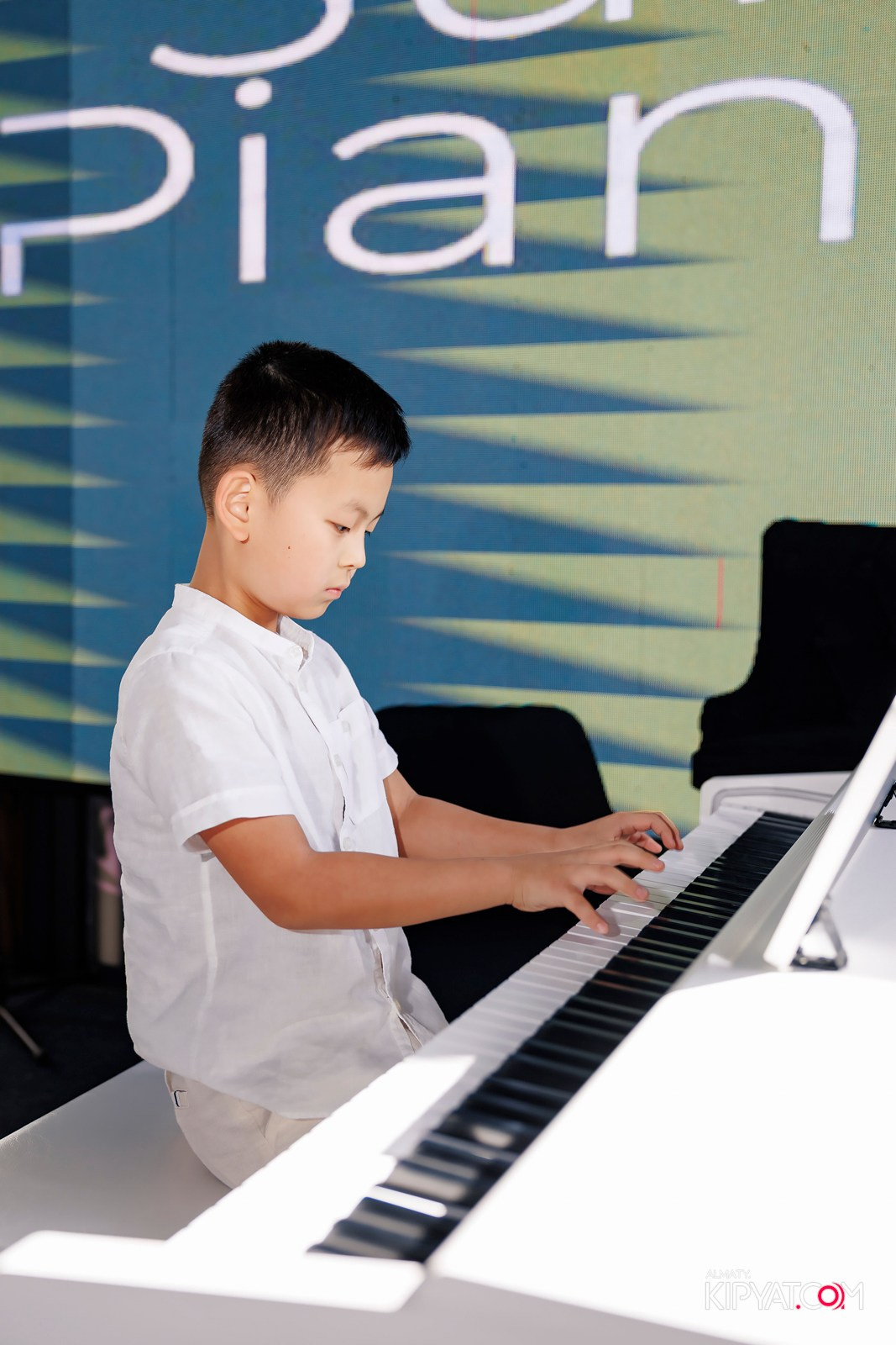 ОТЧЕТНЫЙ КОНЦЕРТ СТУДИИ «SUNPIANO». КИПЯТКОМ АЛМАТЫ!