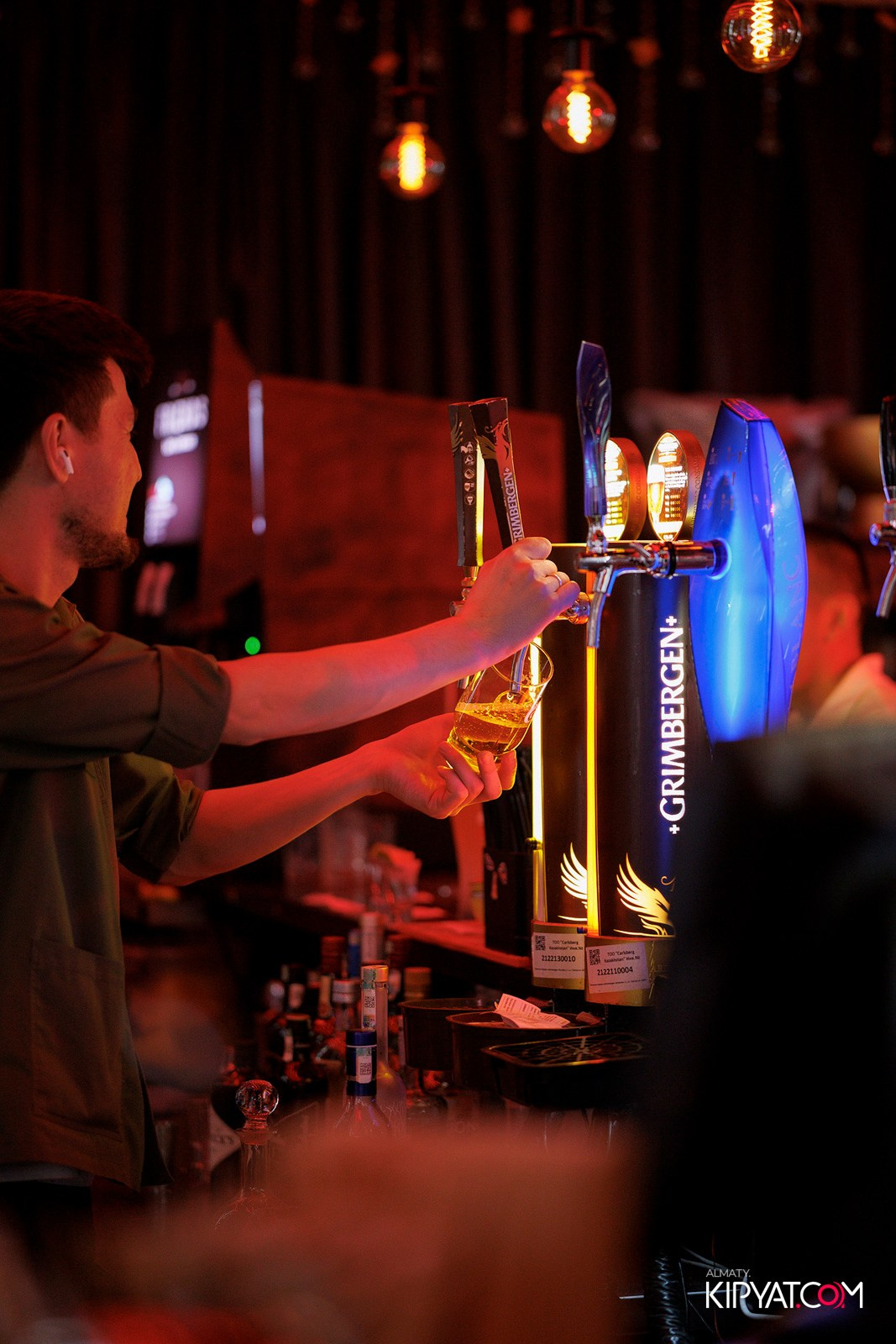 FRIENDS BAR & TERRACE. КИПЯТКОМ АЛМАТЫ! Фотосъемка мероприятий в Алматы