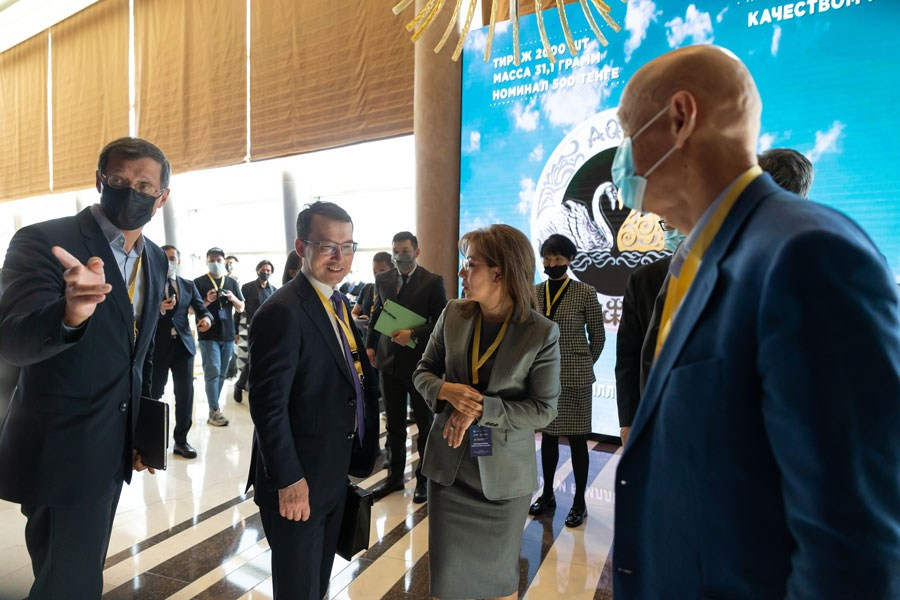 Конференции, семинары, корпоративные мероприятия. Фотостудия Алматы. Фотосъемка Алматы. Фотосессия Алматы. Фотокурсы. Обучение фотографии. Аренда студии