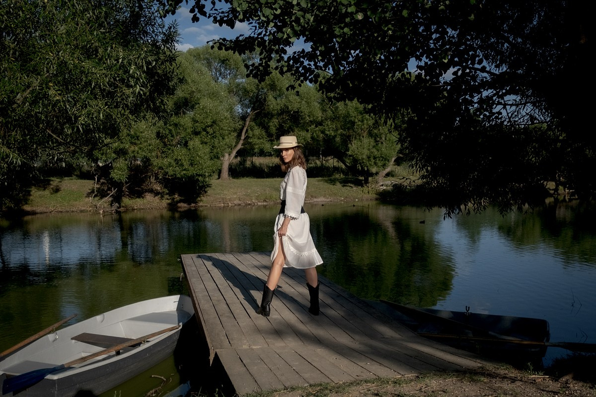 DEA (обувь). Эротико-драматический фотограф Маруся Скоробогатова