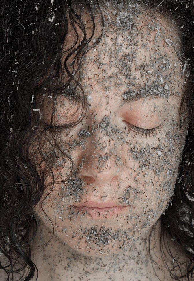 Я приношу к себе лес я себя приношу в лес. Алиса Косарева