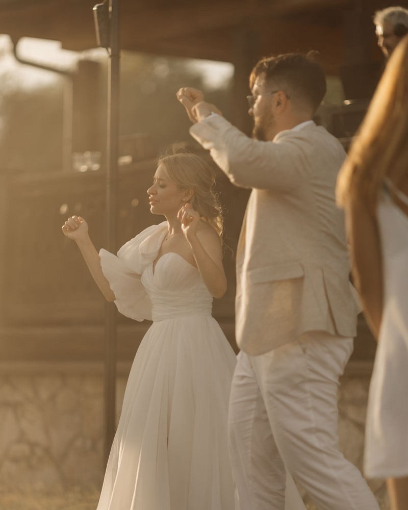 Любовь и ветер. Владимир Киселев — свадебный фотограф в Саратове, Москве и по всему миру