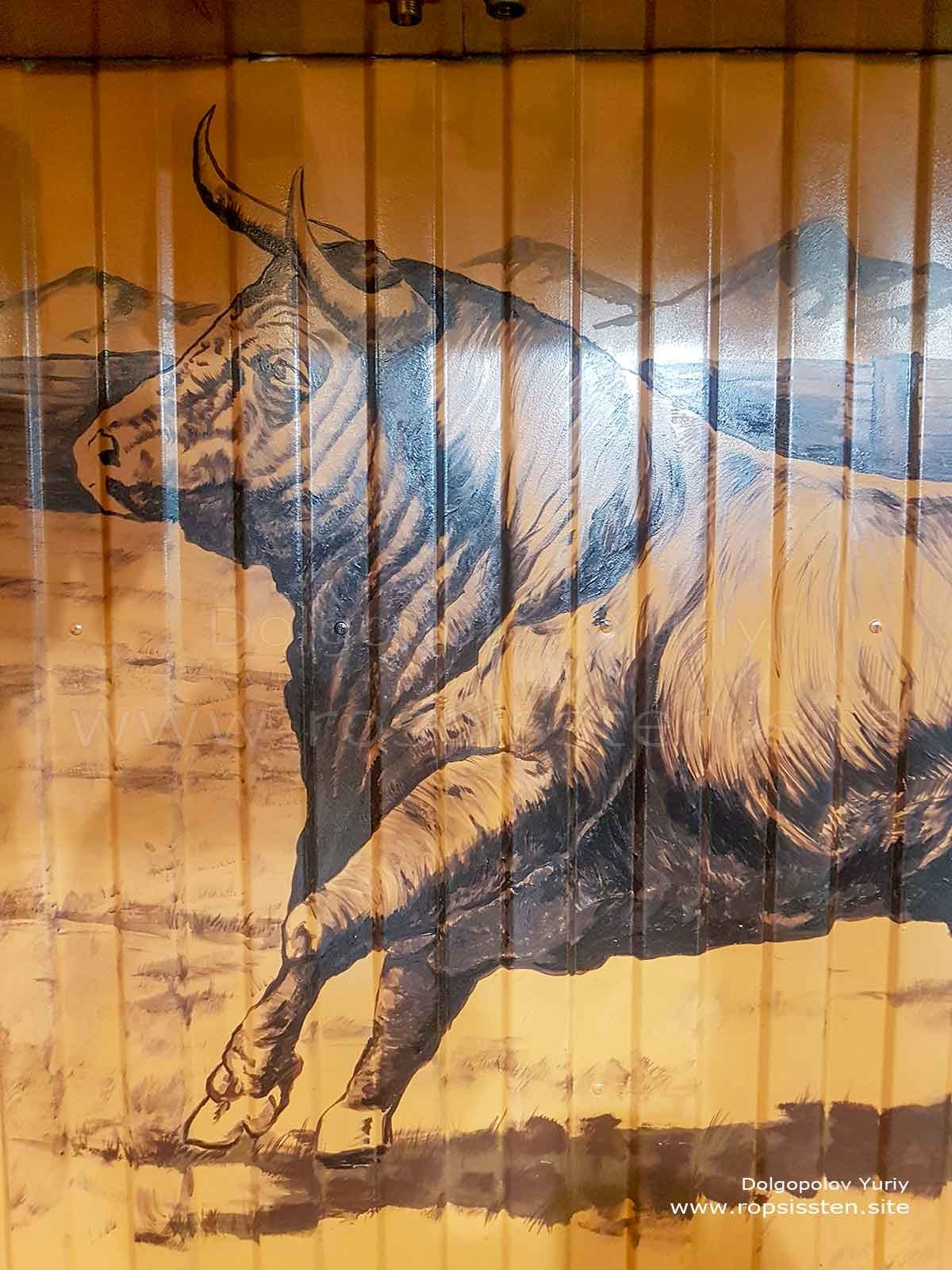 Еще немного росписи стен