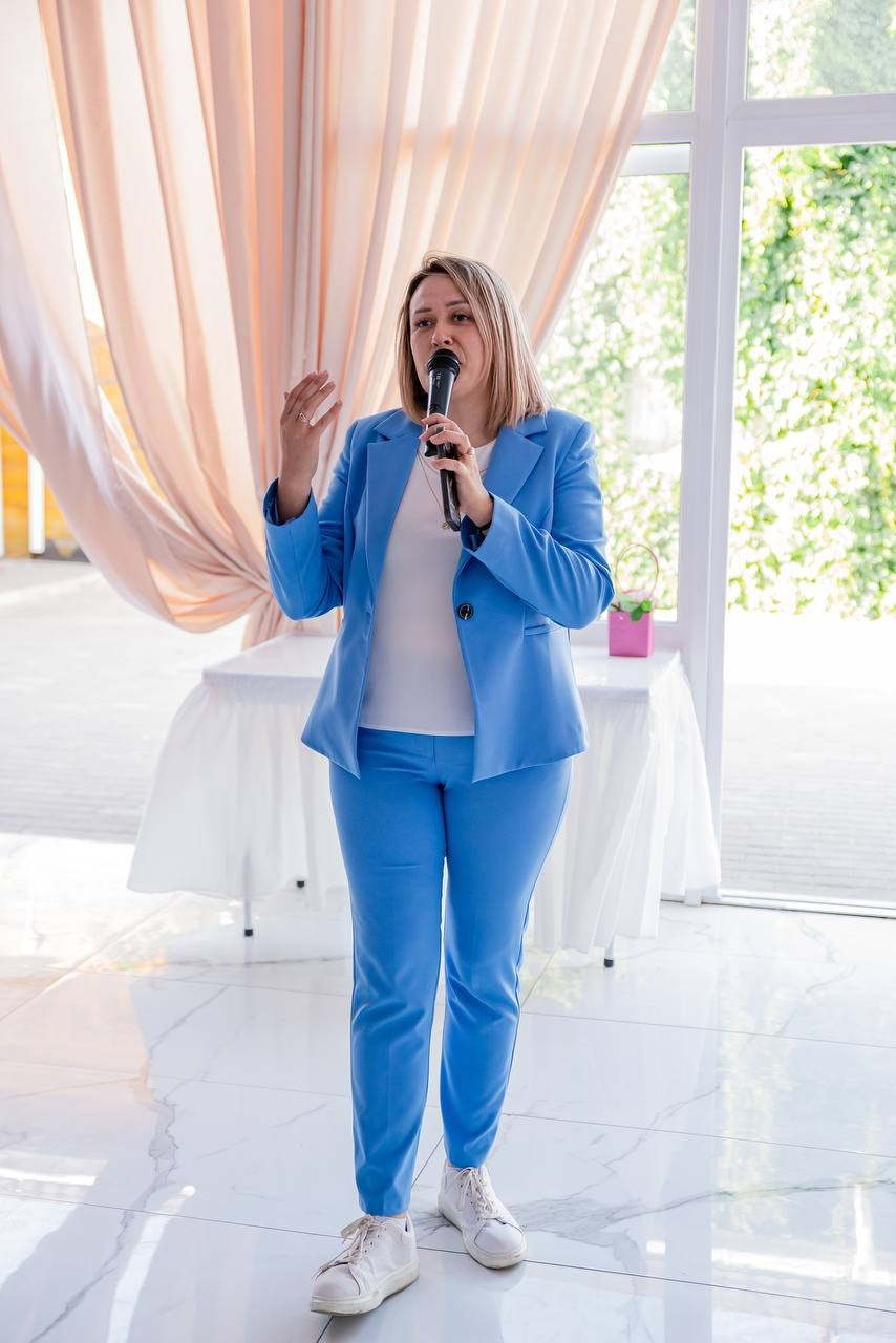 Ведущая праздников и мероприятий Ирина Гумерова