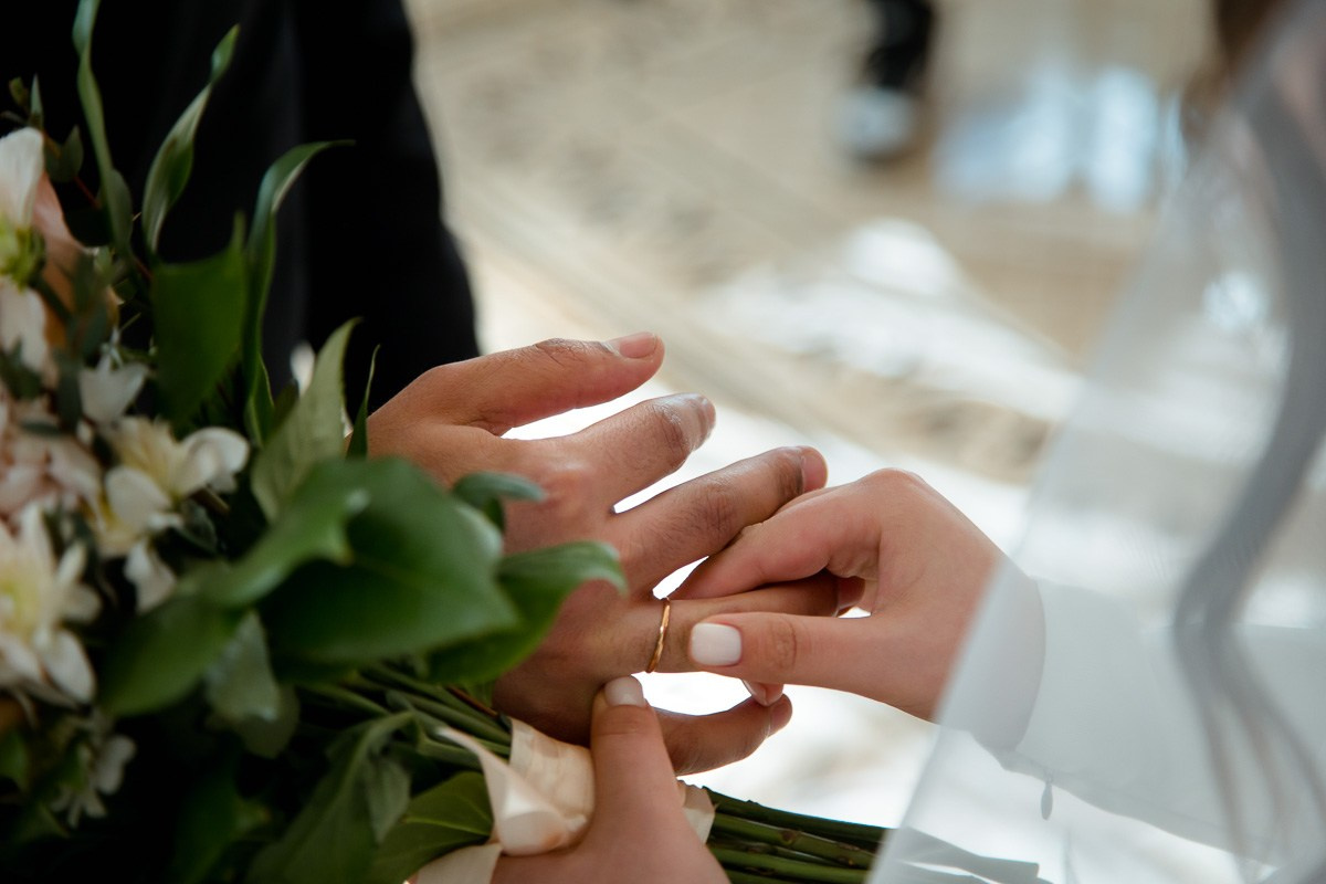 Свадебная фотосессия в ЗАГСе. Свадебный фотограф в Санкт-Петербурге Антон Владимиров