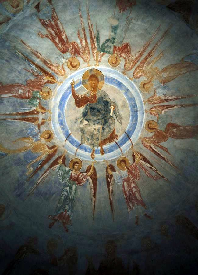 Фреска в куполе Георгиевского собора. 12 век
