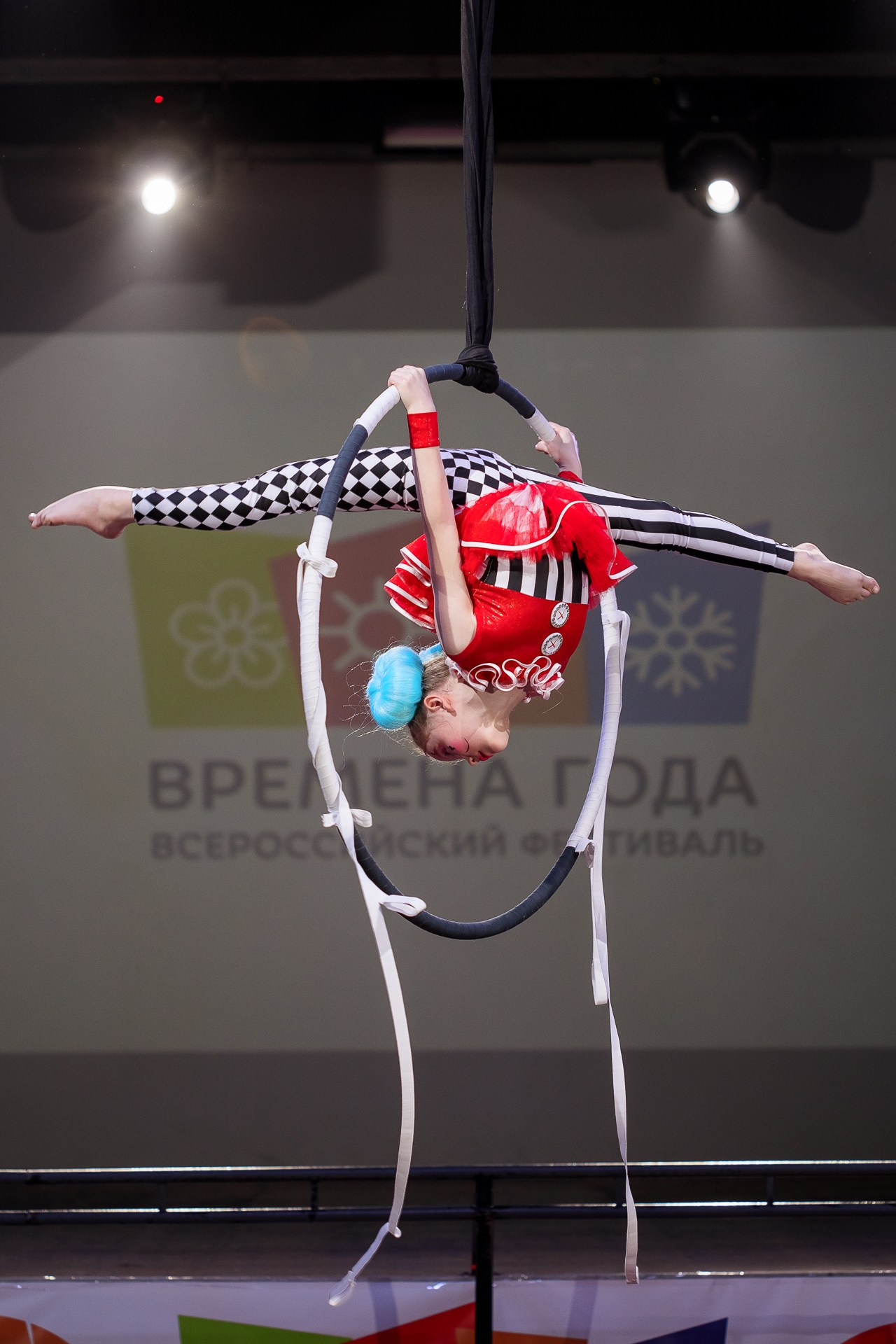 Воздушная гимнастика. Репортажный фотограф в Новосибирске Максим Денисенко