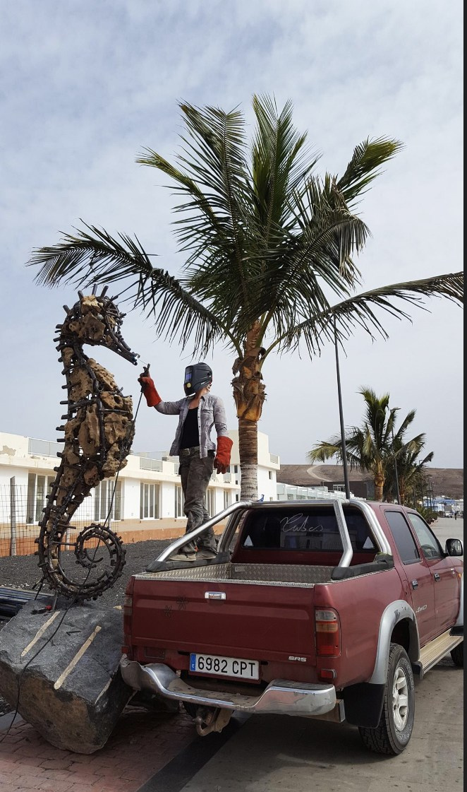 Морской конёк/Испания/Канарские о-ва/ Фуэртевентура/2017. Художник — скульптор Антонина Фатхуллина