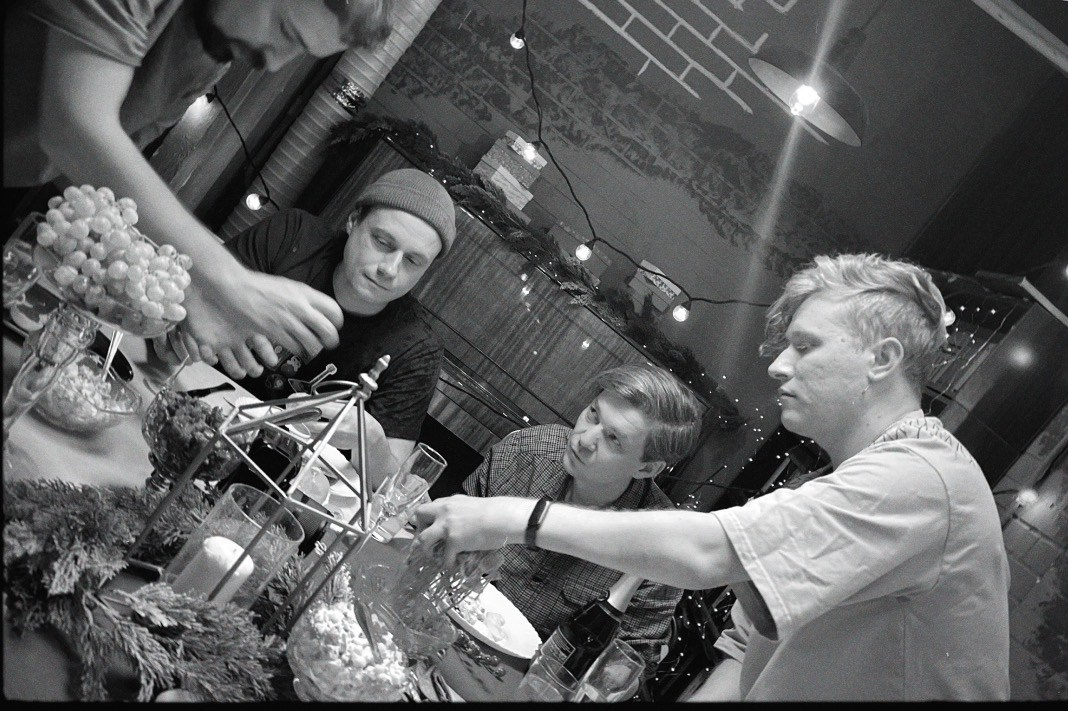 CHAYKA BAND — NEW YEAR CLIP BACKSTAGE. Фотография для артистов